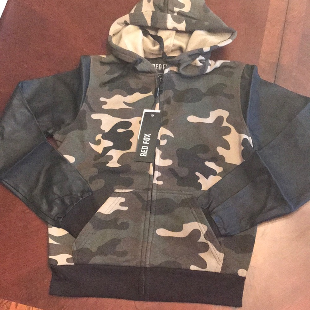 Red Fox Camo Jacket/Sweatshirt. - Picture 4 of 7